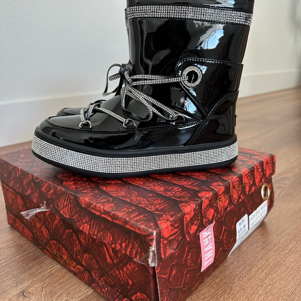 AZALEA WANG Akira Size 8 NEW!